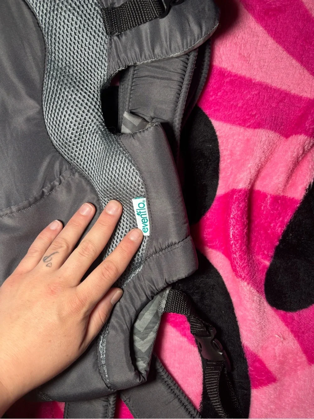 Evenflo Breathable Carrier,